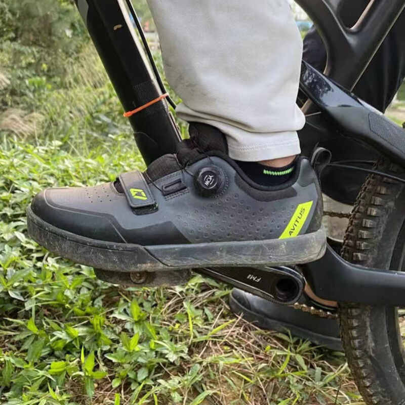 AVITUS Mountain Bike Shoes Zap - Commuting On Road Bike 评论和价格